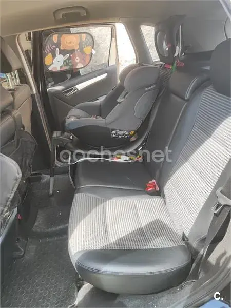 Usado Mercedes B200 140 HP (102 kW) 2007 Preto Monovolume