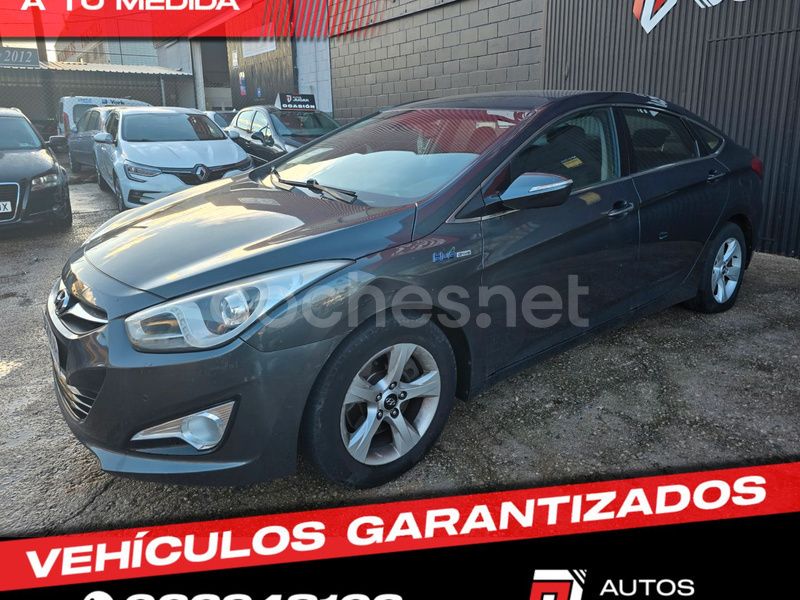 Gris / plata Usado 2012 Hyundai i40 Style Berlina | 6900 € (Precio justo) - Imagen 1/4