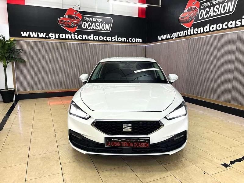 Usado Seat Leon Style 116 CV (85 kW) 2021 Blanco Utilitario