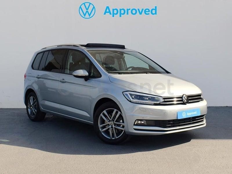Usado VW Touran 150 CV (110 kW) 2025 Gris / plata Monovolumen