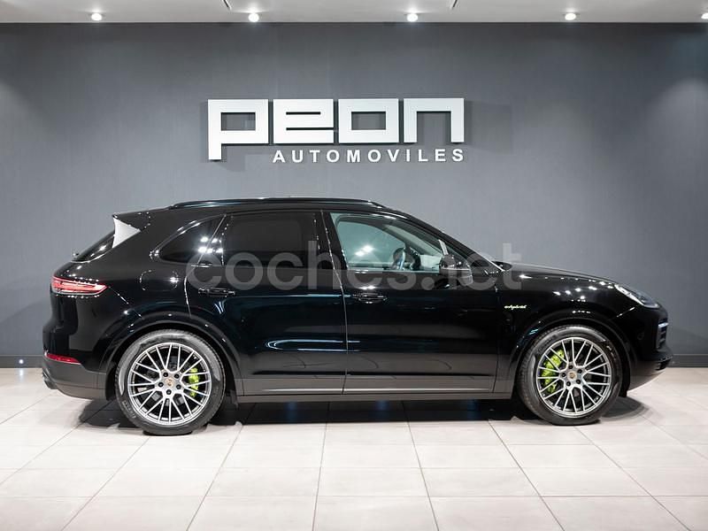 Usado Porsche Cayenne Platinum Edition 462 CV (339 kW) 2022 Negro SUV