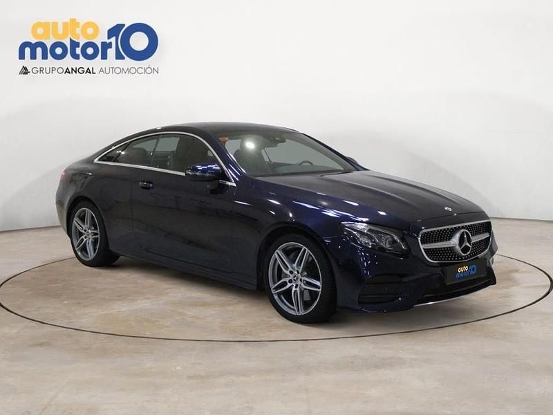 Usado Mercedes E220 194 CV (142 kW) 2019 Azul Coupe