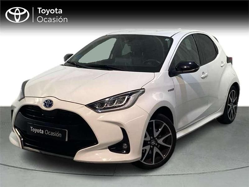 Usado 2021 Toyota Yaris Hybrid Style Monovolumen | 21.490 € (Buen precio) - Imagen 1/4