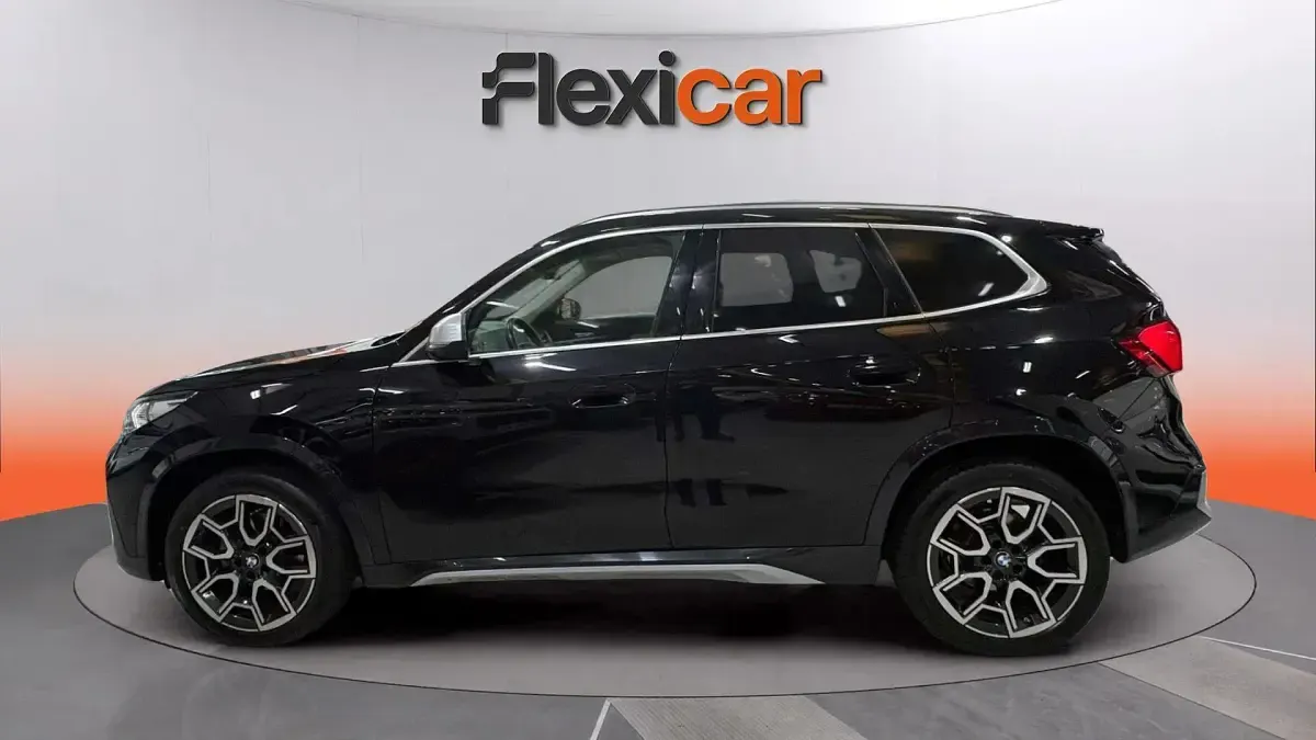 Usado BMW X1 163 CV (119 kW) 2023 Negro SUV