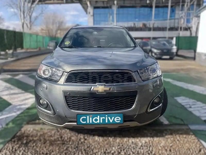 Usado Chevrolet Captiva LTZ 184 CV (135 kW) 2013 Gris / plata SUV