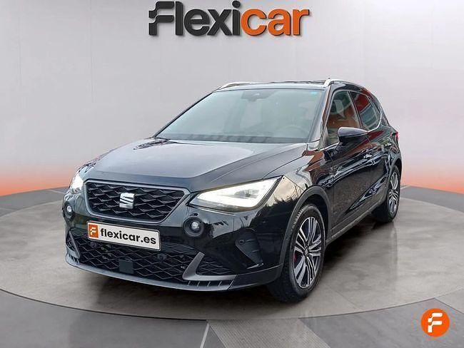 Usado Seat Arona FR 110 CV (80 kW) 2024 Negro SUV