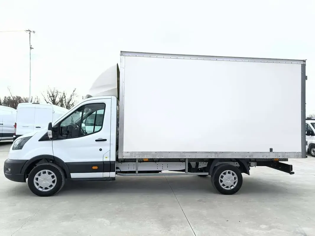 Usado Ford Transit Trend 131 CV (96 kW) 2023 Blanco Van