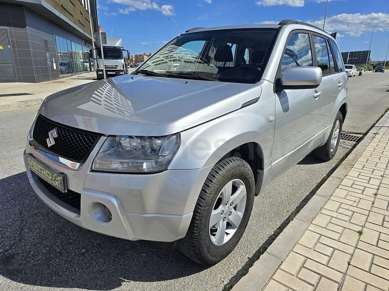 Usado Suzuki Grand Vitara 129 CV (94 kW) 2006 Gris / plata SUV