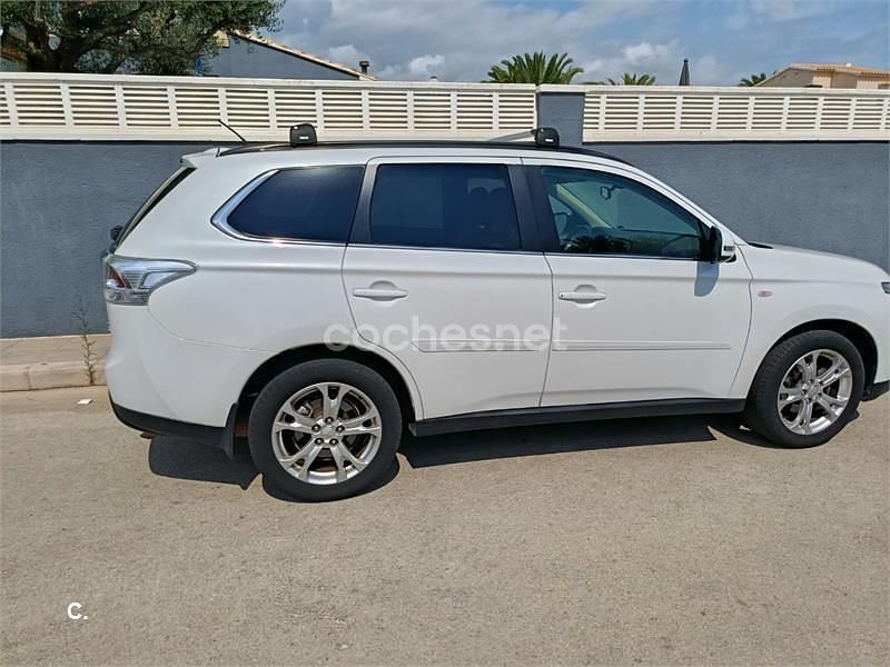 Blanco Usado 2016 Mitsubishi Outlander Motion SUV | 14.000 € (Super precio) - Imagen 1/4
