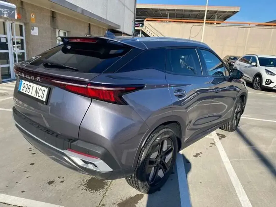 Używany Omoda 5 148 KM (108 kW) 2025 Szary SUV