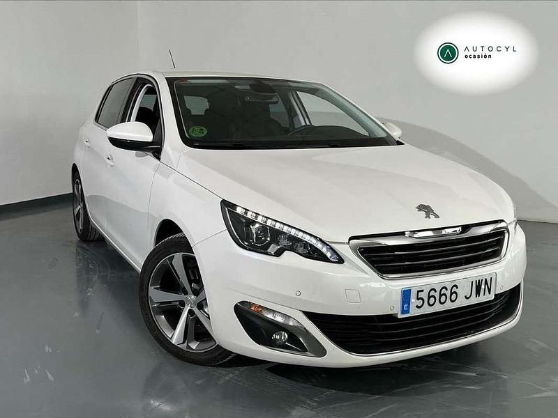 Blanco Usado 2017 Peugeot 308 Allure Utilitario | 10.000 € (Precio justo) - Imagen 1/4