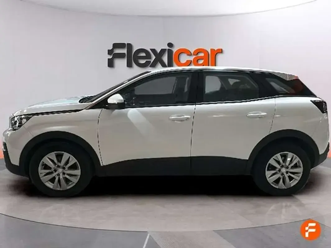 Usado Peugeot 3008 Active 131 CV (96 kW) 2018 Blanco SUV