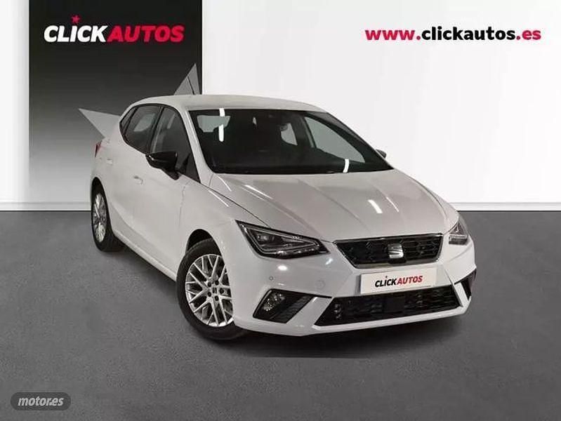 Usado Seat Ibiza FR 115 CV (84 kW) 2025 Blanco Utilitario