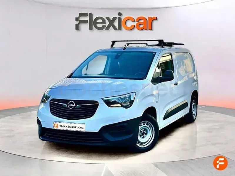 Usado Opel Combo Life Expression 102 CV (75 kW) 2020 Blanco Monovolumen