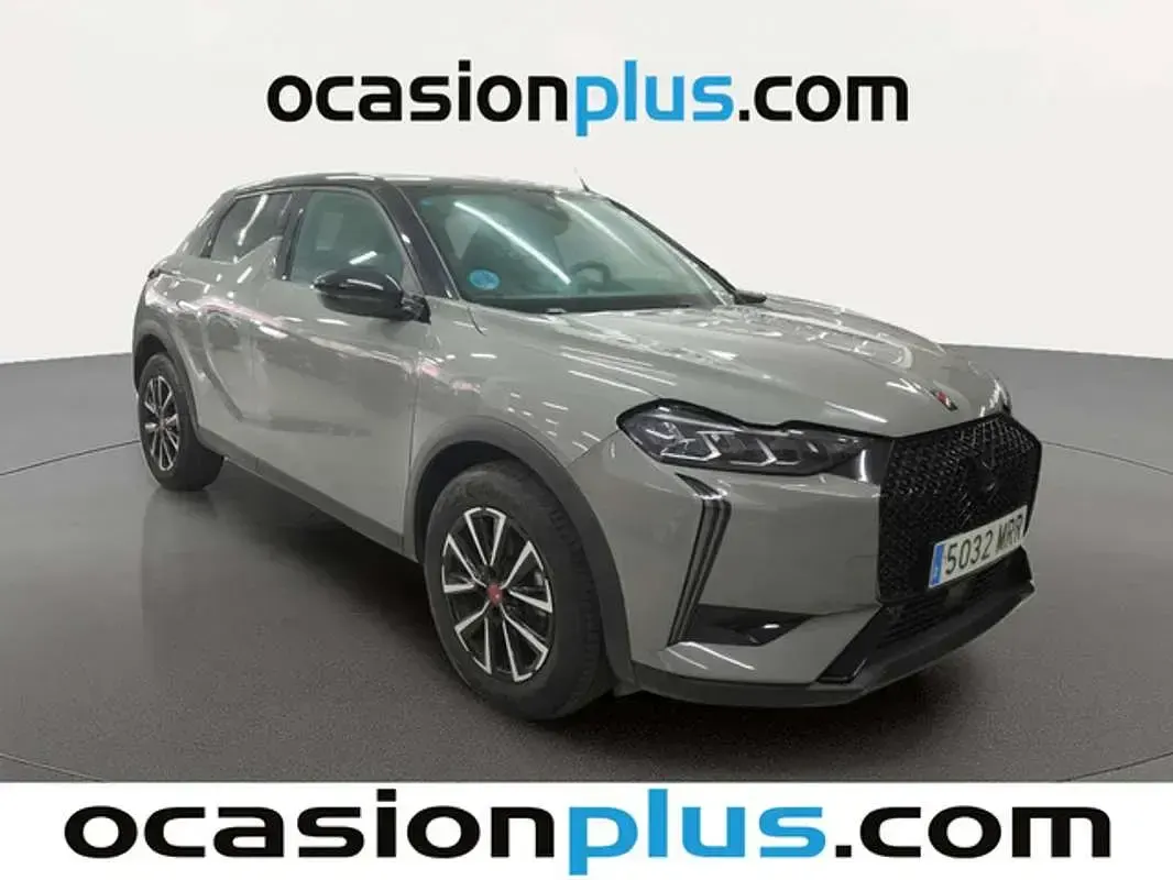 Usado DS Automobiles DS3 Crossback Performance 131 CV (96 kW) 2024 Gris SUV