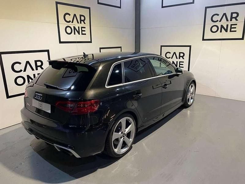 Usado Audi RS3 Sportback 367 CV (269 kW) 2016 Negro Utilitario
