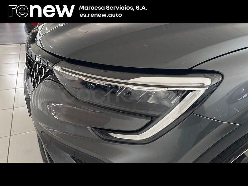 Usado Renault Arkana Techno 140 CV (102 kW) 2025 Gris / plata SUV