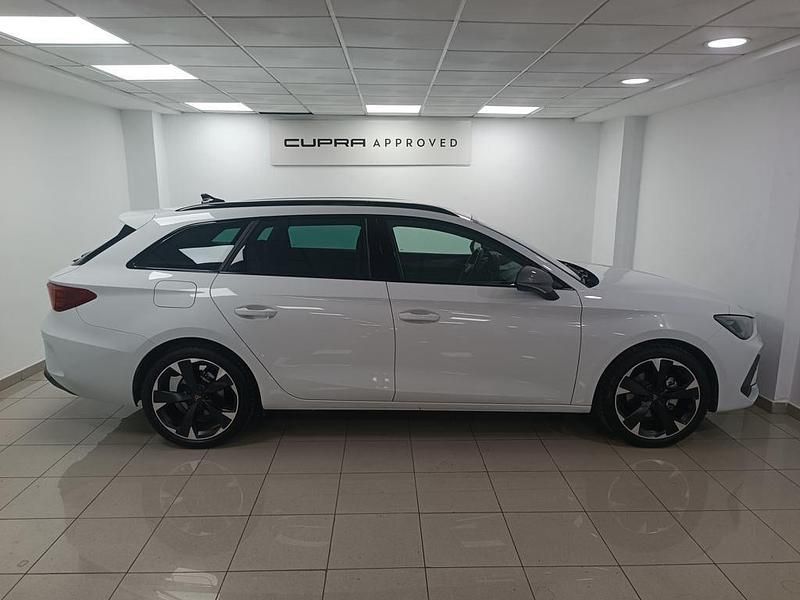 Usado Cupra Leon 150 CV (110 kW) 2024 Blanco Familiar