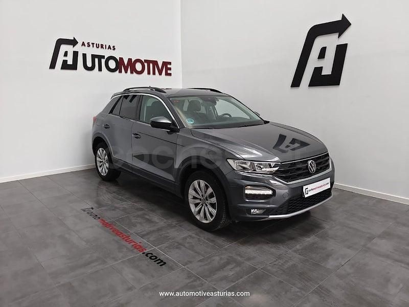 Usado VW T-Roc Advance 150 CV (110 kW) 2021 Gris / plata SUV
