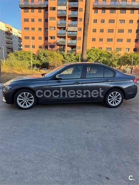 Usado BMW 318 143 CV (105 kW) 2016 Gris / plata Berlina