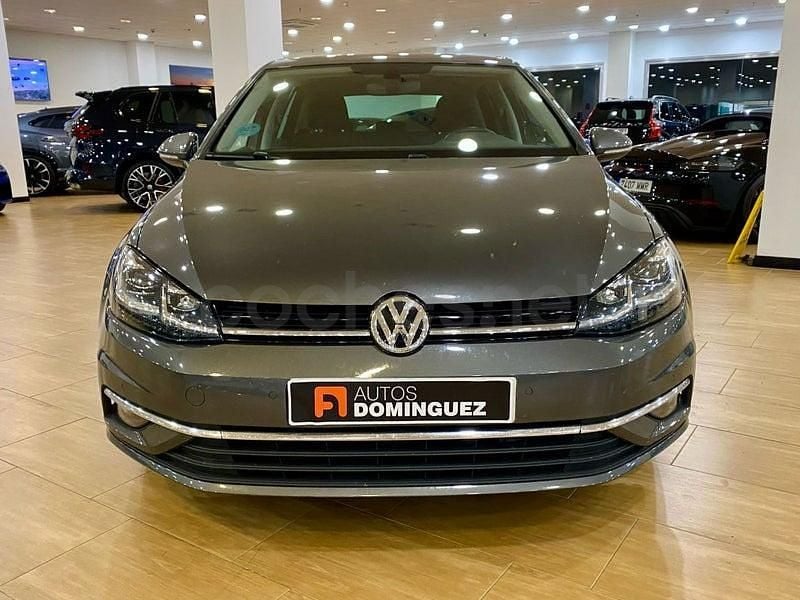Usado VW Golf VII Advance 116 CV (85 kW) 2019 Gris / plata Berlina
