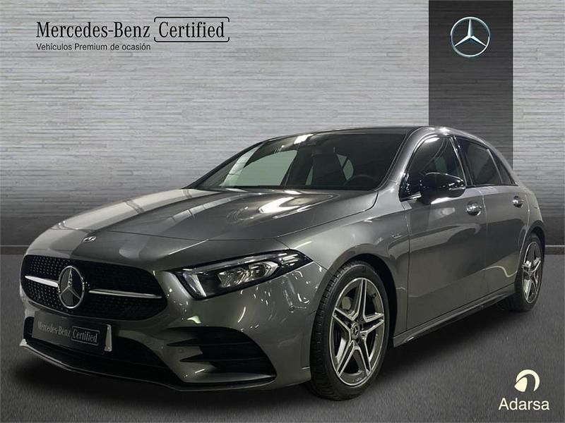 Negro Usado 2021 Mercedes A200 AMG line Berlina | 31.000 € (Buen precio) - Imagen 1/4