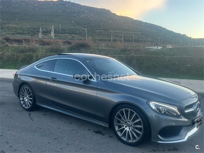 Usado Mercedes C220 170 CV (125 kW) 2018 Gris / plata Coupe