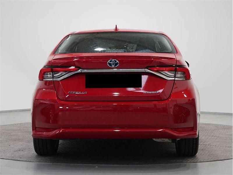 Usado Toyota Corolla Eco 140 CV (102 kW) 2025 Negro azabache Berlina