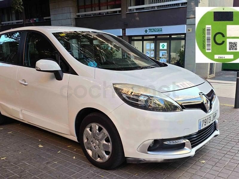 Usado Renault Scénic III LIMITED 115 CV (84 kW) 2015 Blanco Monovolumen