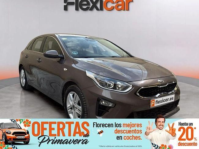 Usado Kia Ceed 100 CV (73 kW) 2020 Marrón Utilitario