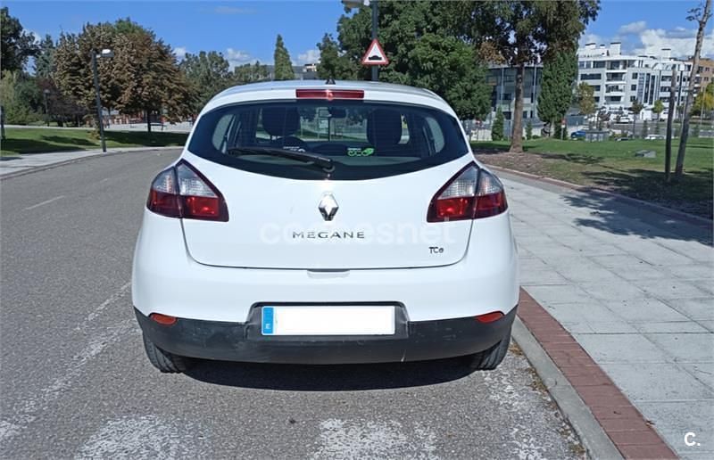 Usado Renault Mégane Intens 115 CV (84 kW) 2015 Blanco Berlina