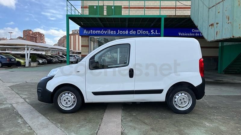 Usado Fiat Fiorino 95 CV (69 kW) 2020 Blanco Monovolumen
