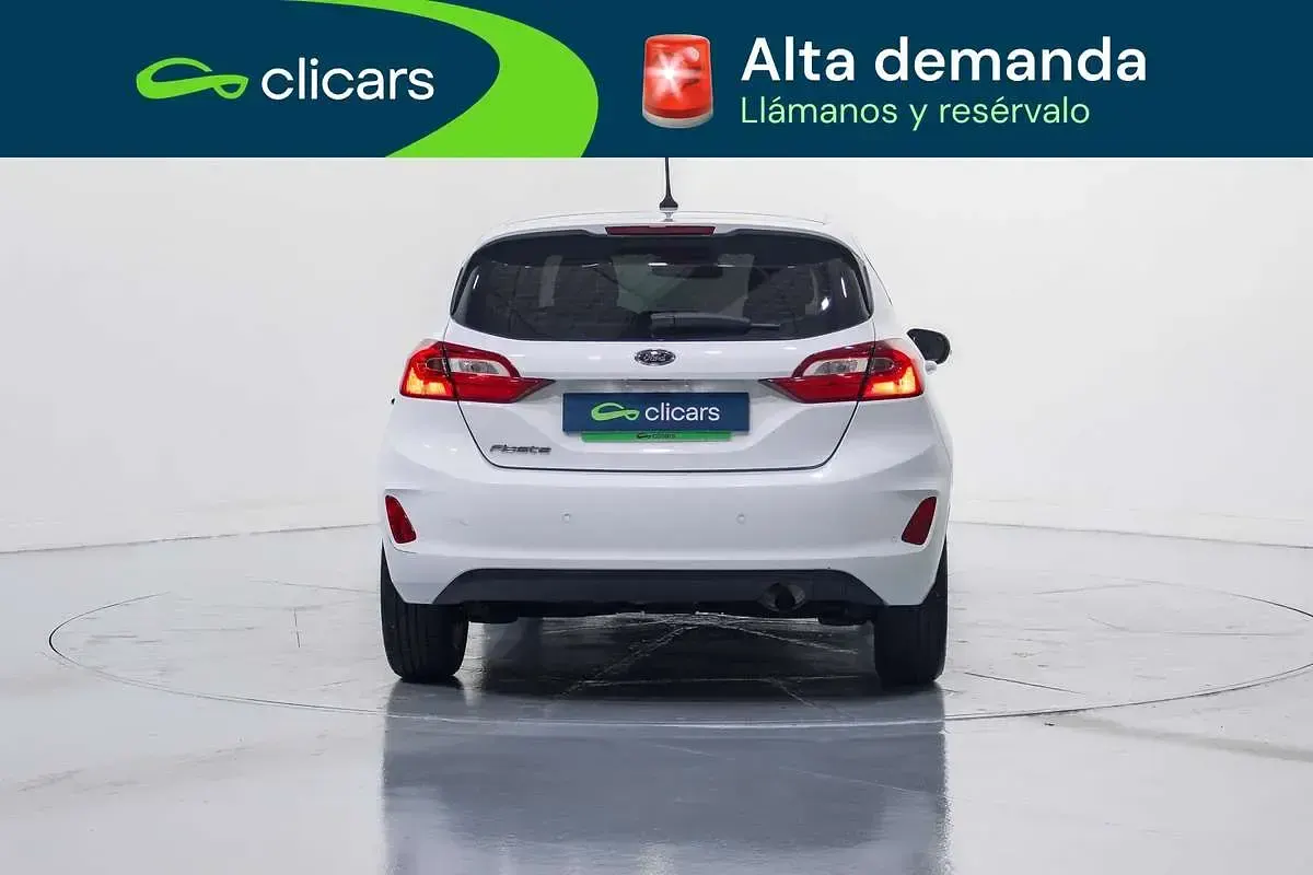Usado Ford Fiesta Trend+ 101 HP (74 kW) 2017 Branco Citadino