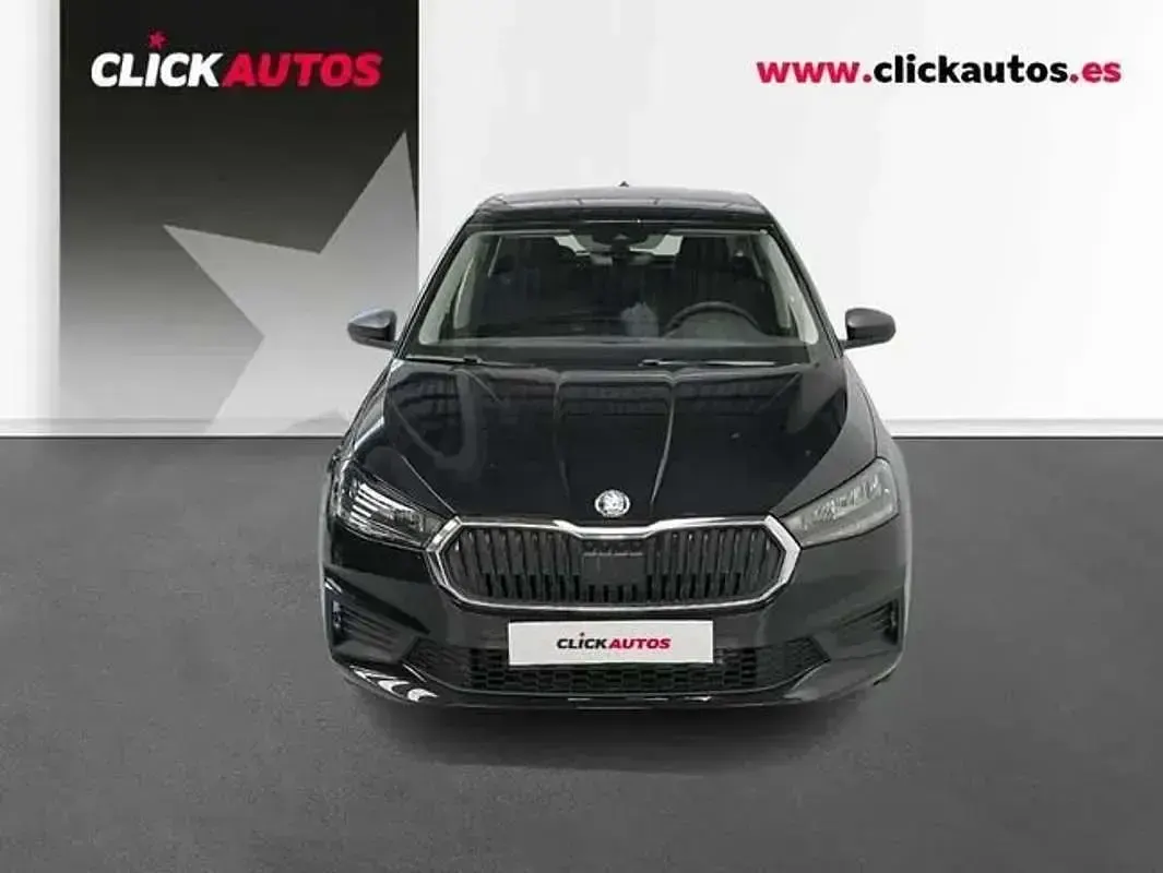 Usado Skoda Fabia Essence 95 HP (69 kW) 2025 Preto Citadino