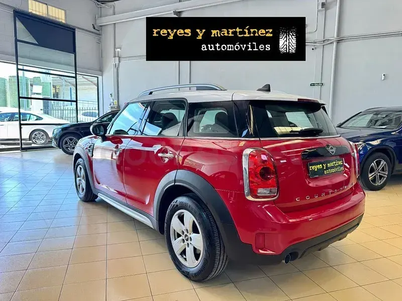 Usado Mini One D Countryman 117 CV (86 kW) 2019 Rojo SUV