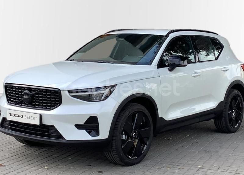 Blanco Nuevo 2025 Volvo XC40 Plus SUV | 38.500 € (Buen precio) - Imagen 1/4