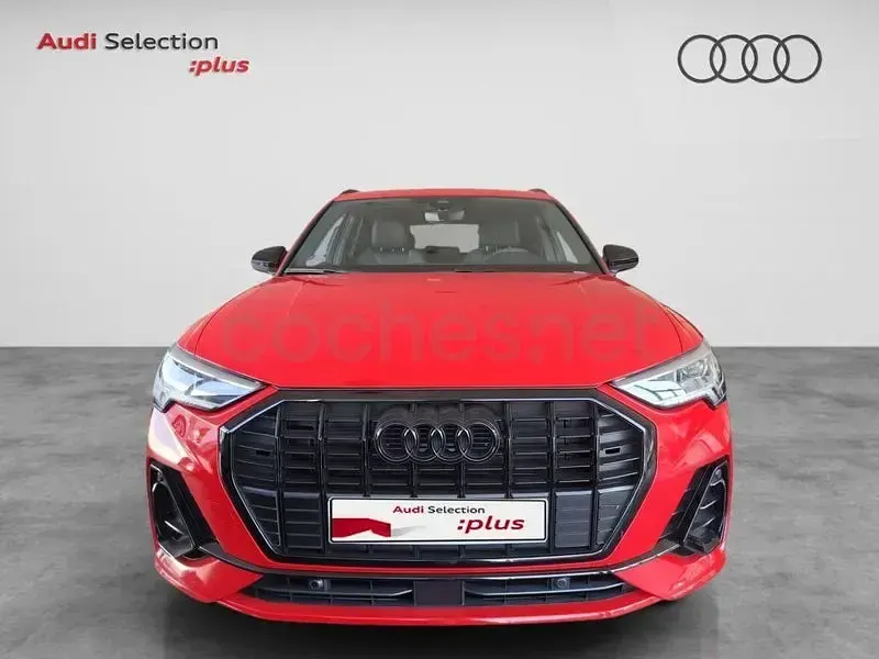Usado Audi Q3 Ambiente 150 CV (110 kW) 2023 Rojo SUV