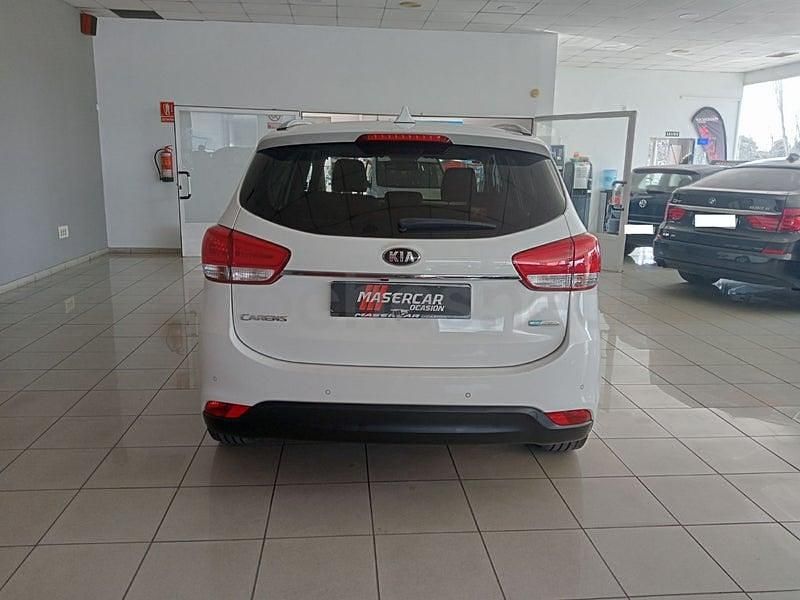 Usado Kia Carens 135 CV (99 kW) 2017 Blanco Monovolumen