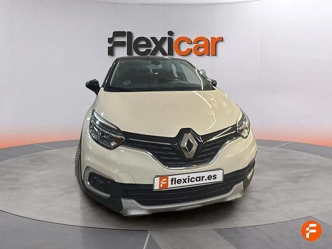 Usado Renault Captur Zen 130 CV (95 kW) 2019 Beige SUV