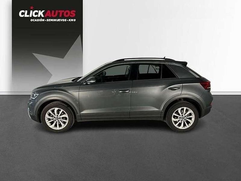 Usado VW T-Roc Life 110 CV (80 kW) 2022 Gris SUV