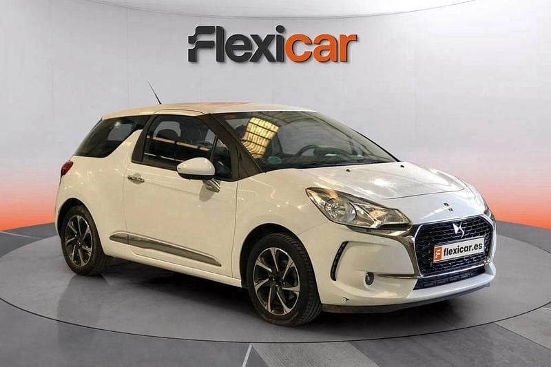 Blanco Usado 2016 DS Automobiles DS3 Design Berlina | 7990 € (Precio justo) - Imagen 1/4