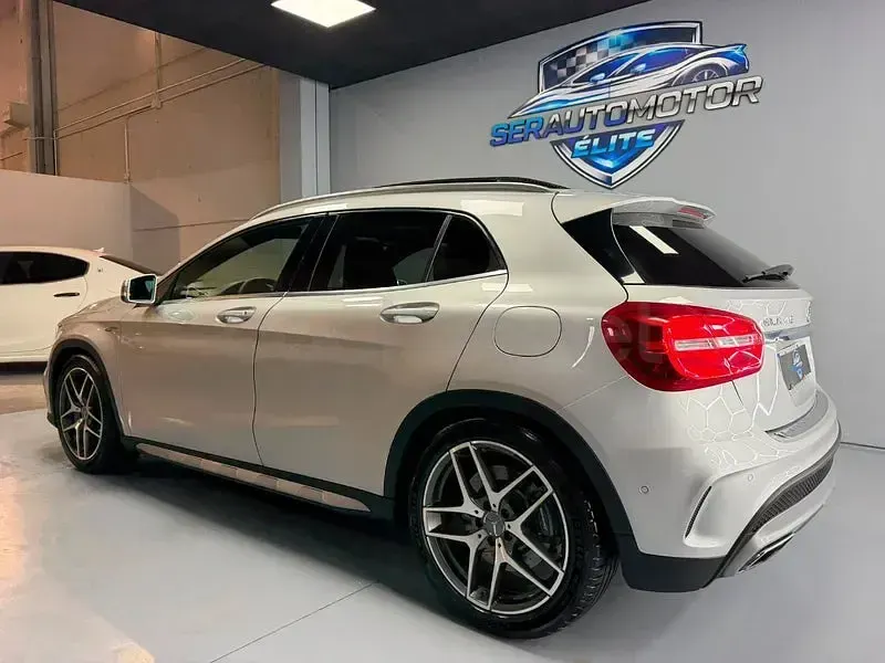 Usado Mercedes GLA45 AMG AMG 360 CV (264 kW) 2015 Gris / plata SUV