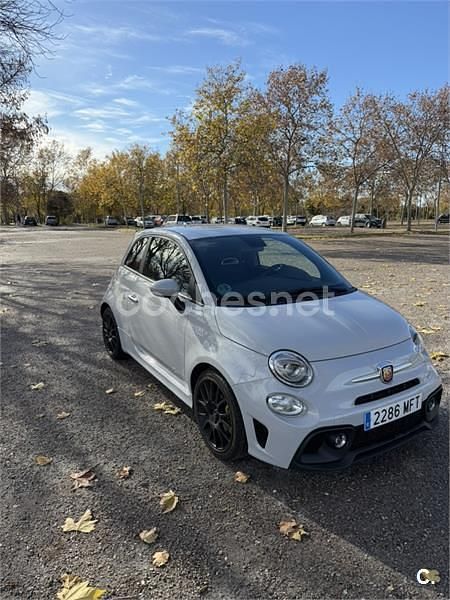 Gris / plata Usado 2023 Abarth 595 Berlina | 20.500 € (Precio justo) - Imagen 1/4