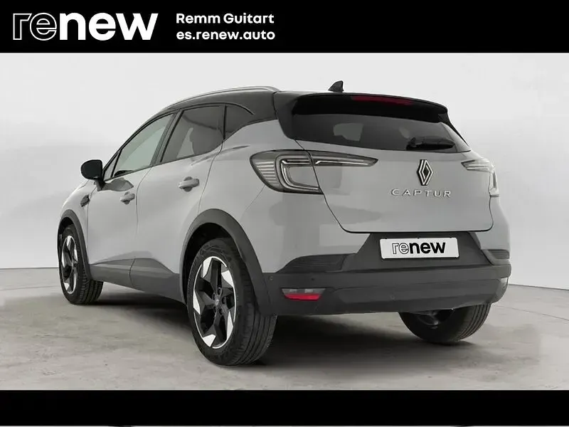 Usado Renault Captur Techno 100 CV (73 kW) 2025 Gris SUV