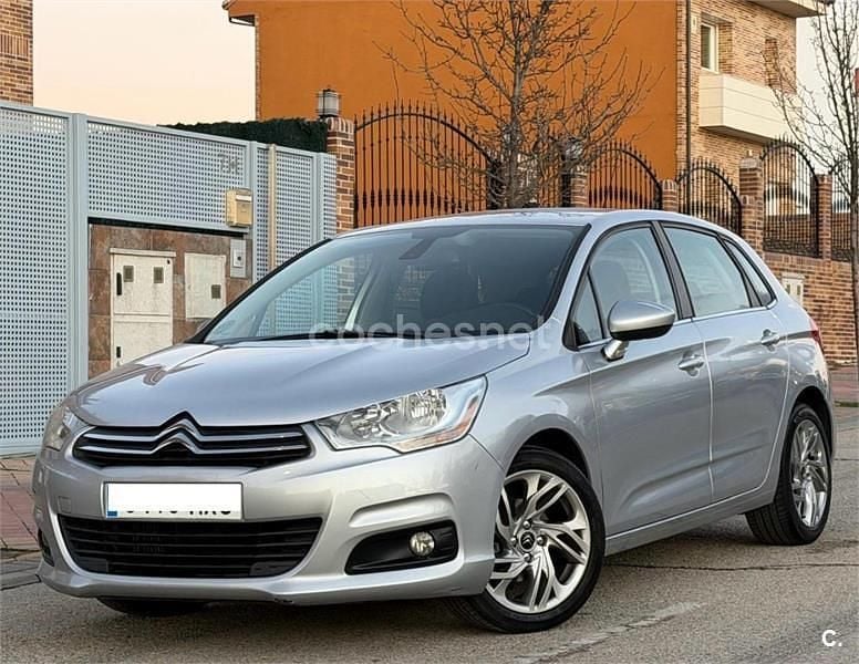 Gris / plata Usado 2014 Citroën C4 Exclusive Berlina | 5990 € (Buen precio) - Imagen 1/4