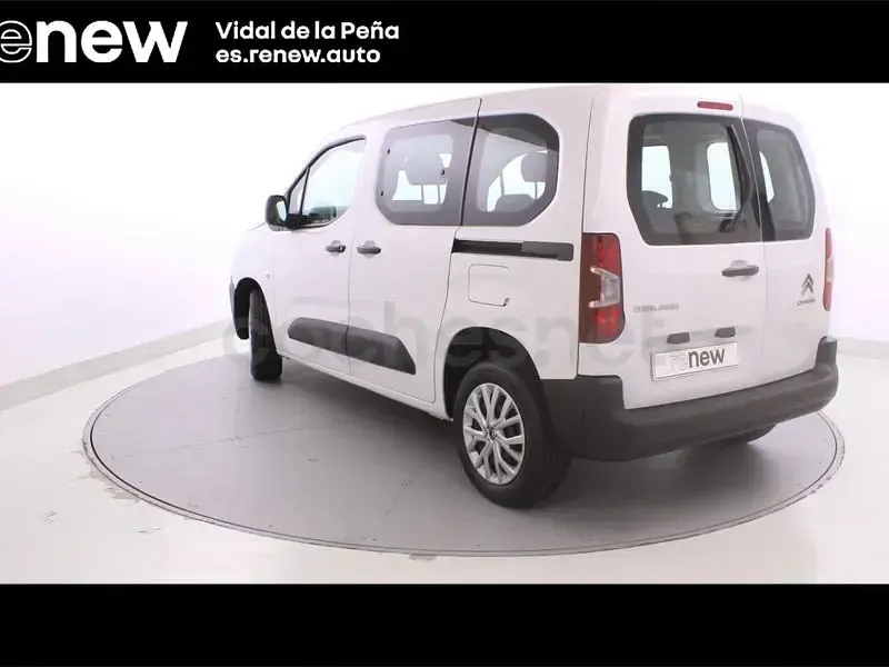 Usado Citroën Berlingo Live 102 CV (75 kW) 2022 Blanco Monovolumen