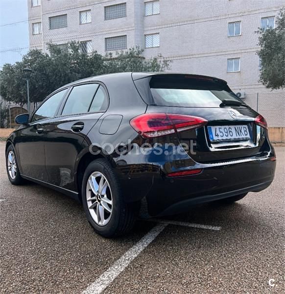 Usado Mercedes A200 150 CV (110 kW) 2021 Negro Berlina