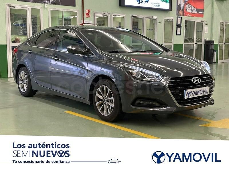 Usado Hyundai i40 135 CV (99 kW) 2015 Gris / plata Berlina