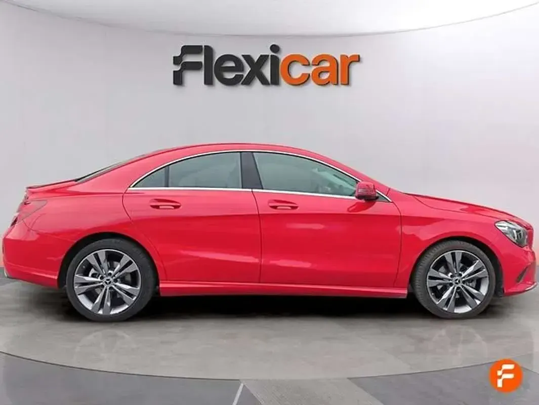 Usado Mercedes CLA200 136 CV (100 kW) 2018 Rojo Berlina