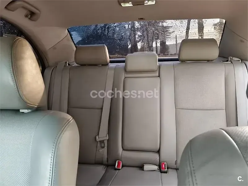 Usado Toyota Avensis Executive 177 CV (130 kW) 2007 Negro Berlina
